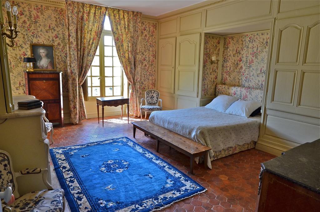 Chateau De La Ferte Saint Aubin Bed & Breakfast Oda fotoğraf
